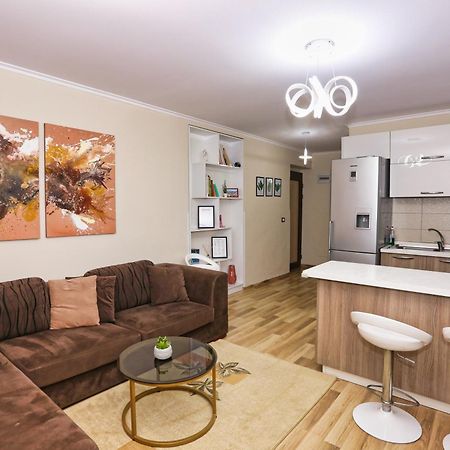 R&B City Center Apartment Tirana Buitenkant foto