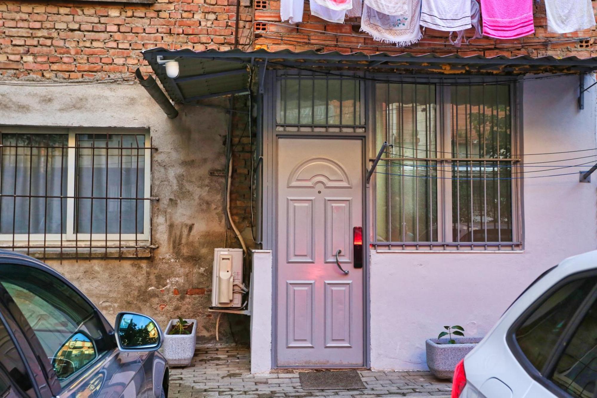 R&B City Center Apartment Tirana Buitenkant foto